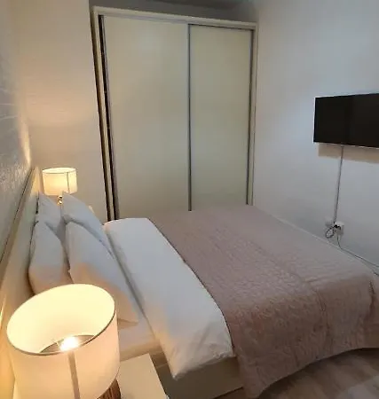 Perfect Place By Metropolitan Tower Euromaterna *